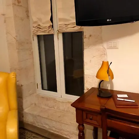 Comes 5 * Castellana Grotte